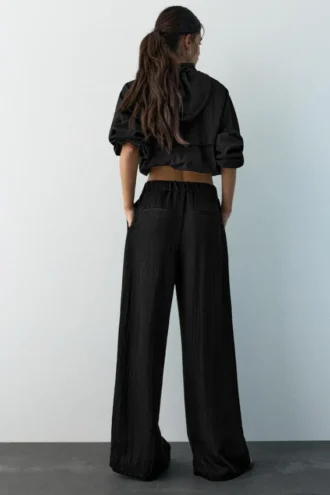 Pantaloni sartoriali con pinces Pantaloni sartoriali con pinces
