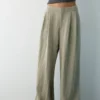 Pantaloni sartoriali con pinces Pantaloni sartoriali con pinces