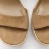 Sandali con tacco in juta
