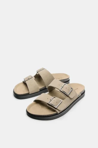 Sandali in pelle con fibbia