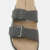 Sandali in pelle con fibbia Sandali in pelle con fibbia