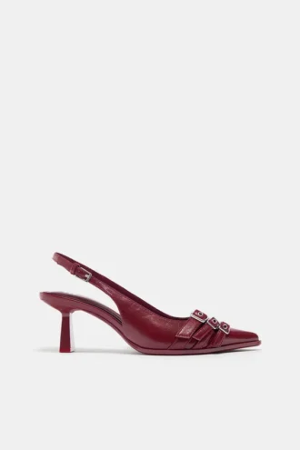 Scarpe con tacco e fibbie