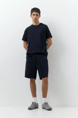 Set composto da pantaloncini jogger Bermuda e T-shirt