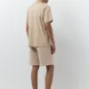 Set composto da pantaloncini jogger Bermuda e T-shirt Set composto da pantaloncini jogger Bermuda e T-shirt