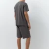 Set composto da pantaloncini jogger Bermuda e T-shirt Set composto da pantaloncini jogger Bermuda e T-shirt