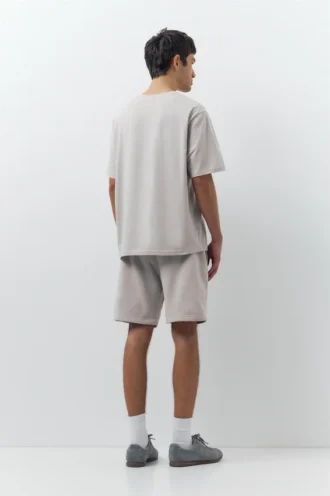 Set composto da pantaloncini jogger Bermuda e T-shirt