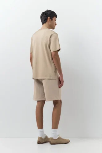 Set composto da pantaloncini jogger Bermuda e T-shirt