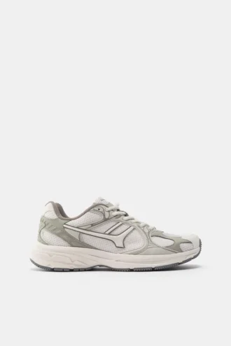 Sneakers a più pezzi
