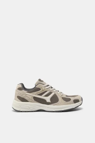 Sneakers a più pezzi