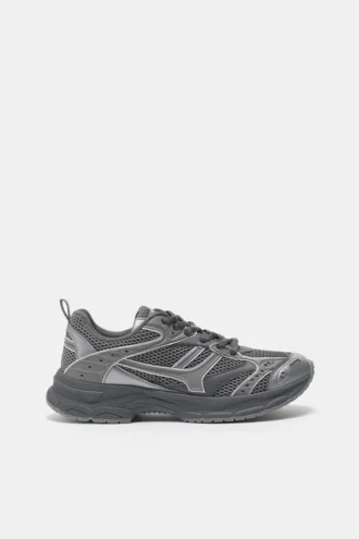 Sneakers a più pezzi