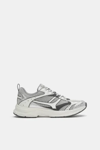 Sneakers a più pezzi