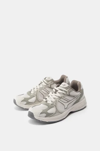 Sneakers a più pezzi