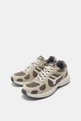 Sneakers a più pezzi