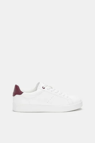 Sneakers basic con dettagli