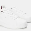 Sneakers basic con dettagli