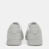 Sneakers basic con suola spessa Sneakers basic con suola spessa