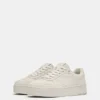 Sneakers con suola spessa Sneakers con suola spessa