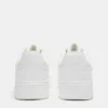 Sneakers con suola spessa Sneakers con suola spessa