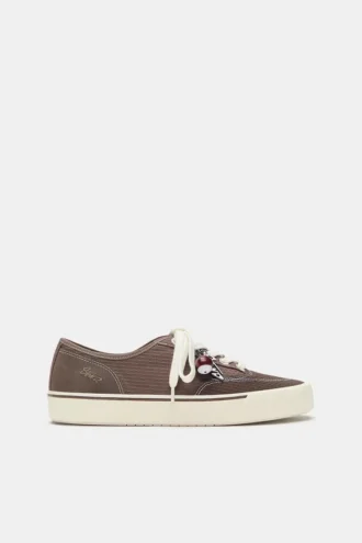 Sneakers decorate STWD Sneakers decorate STWD