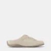 Sneakers in pelle con cinturino posteriore Sneakers in pelle con cinturino posteriore
