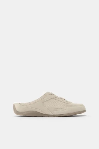 Sneakers in pelle con cinturino posteriore