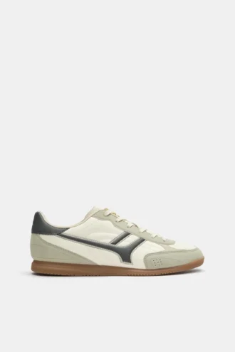 Sneakers in stile retrò Sneakers in stile retrò