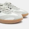 Sneakers in stile retrò Sneakers in stile retrò