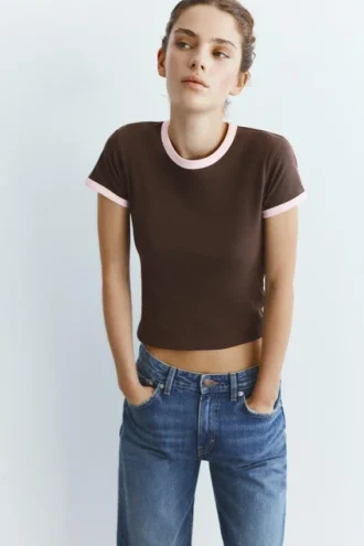 T-shirt a maniche corte a costine