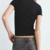 T-shirt a maniche corte a costine T-shirt a maniche corte a costine