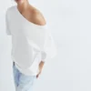 T-shirt a maniche corte asimmetrica T-shirt a maniche corte asimmetrica
