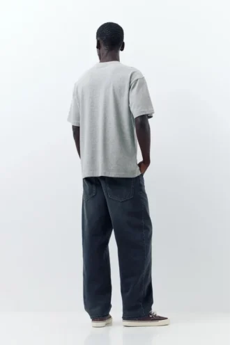 T-shirt a maniche corte con toppe
