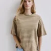 T-shirt a maniche corte oversize T-shirt a maniche corte oversize