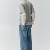 T-shirt a maniche doppie con toppe T-shirt a maniche doppie con toppe