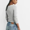 T-shirt a maniche lunghe con collo rotondo a costine T-shirt a maniche lunghe con collo rotondo a costine
