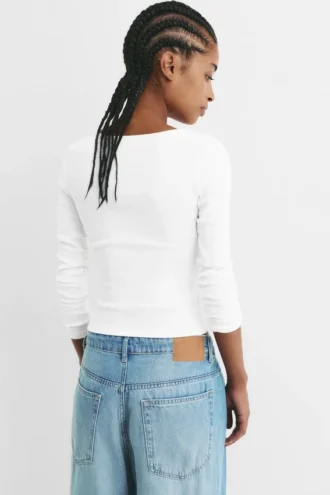 T-shirt a maniche lunghe con collo rotondo a costine