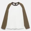 T-shirt a maniche lunghe con maniche raglan T-shirt a maniche lunghe con maniche raglan