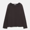 T-shirt a maniche lunghe con maniche raglan T-shirt a maniche lunghe con maniche raglan