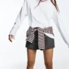 T-shirt a maniche lunghe con maniche raglan T-shirt a maniche lunghe con maniche raglan