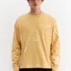 T-shirt a maniche lunghe con tasca T-shirt a maniche lunghe con tasca