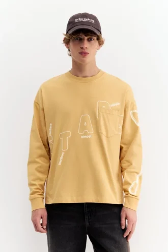 T-shirt a maniche lunghe con tasca