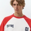 T-shirt a maniche raglan Visitors T-shirt a maniche raglan Visitors