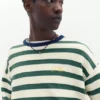 T-shirt a righe in maglia T-shirt a righe in maglia