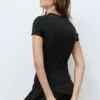 T-shirt aderente a maniche corte T-shirt aderente a maniche corte