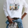 T-shirt con grafica di un autobus T-shirt con grafica di un autobus