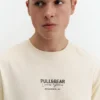 T-shirt con logo ricamato T-shirt con logo ricamato