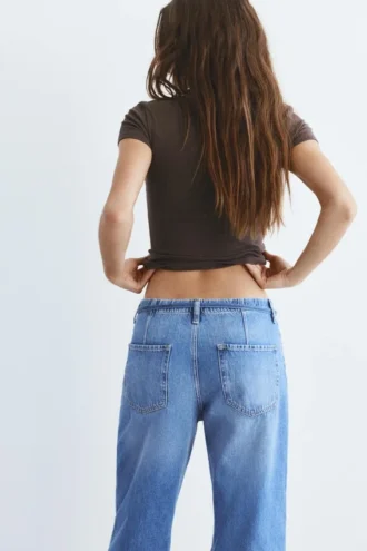 T-shirt con scollo a V