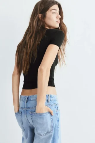 T-shirt con scollo a V