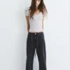 T-shirt con scollo a V T-shirt con scollo a V