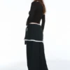 T-shirt con scollo rifinito in pizzo T-shirt con scollo rifinito in pizzo