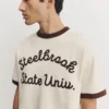 T-shirt con stampa a contrasto e bordi a costine T-shirt con stampa a contrasto e bordi a costine